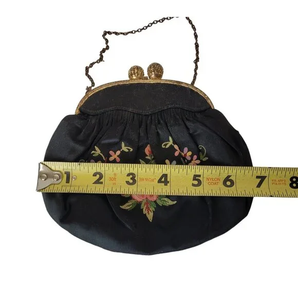Vintage Black Kiss Lock Clasp Purse Hand Embroidered Rose Vines and Flowers - Picture 7 of 10